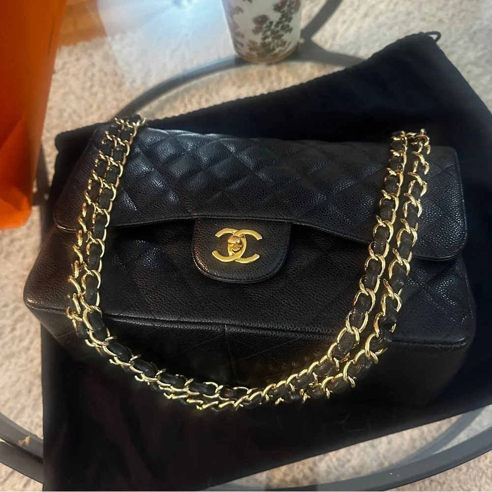 CHANEL JUMBO CAVIAR GHW - Picture 7 of 16